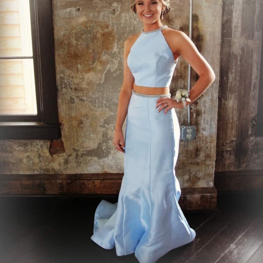 Light Blue Sherri Hill Prom Dress💙